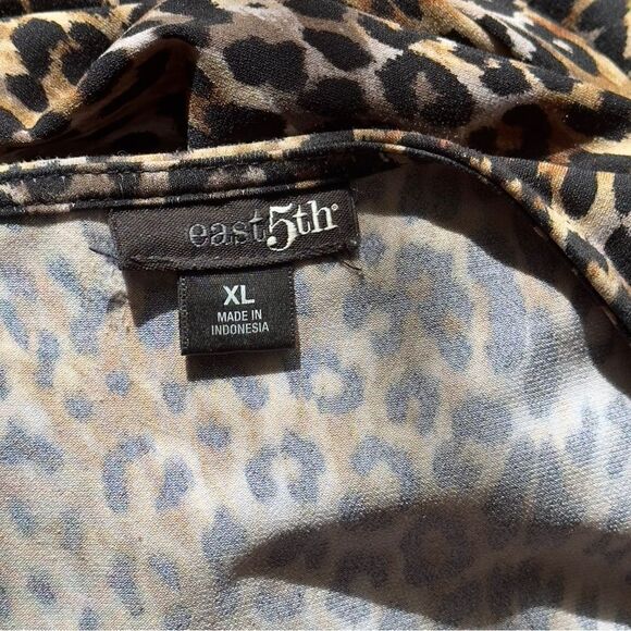 east 5th Animal Print Front Ruched Dress - Picture 12 of 13